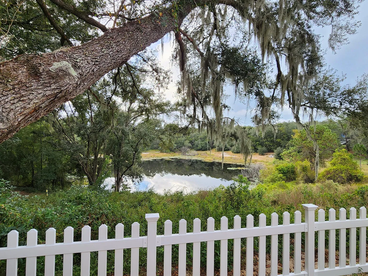 3 bed, 1742 sqft, $2,100 — Photo 2