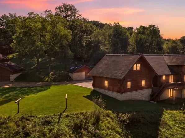 9854 Us Highway 18, Mount Hope, WI 53816