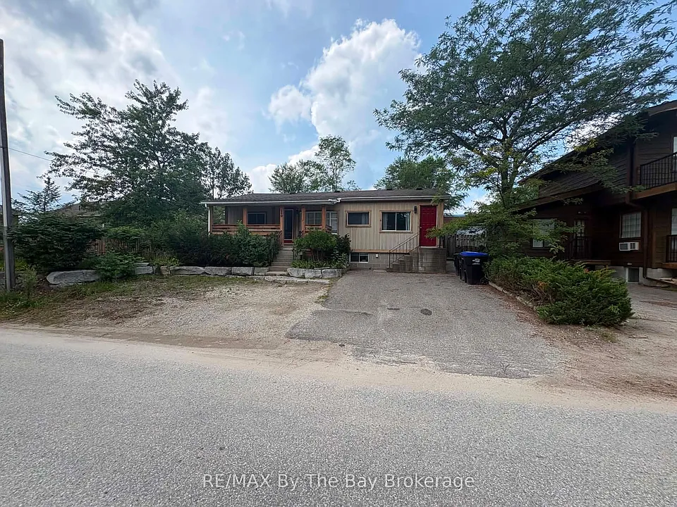 240 Shore Ln