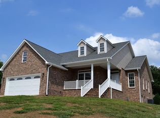 106 Beechmont Dr, Morganton, NC 28655