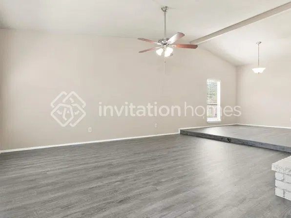 1534 Coffeyville Trl, Grand Prairie, TX 75052