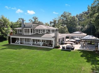 4489 Oak Pointe Dr, Brighton, MI
