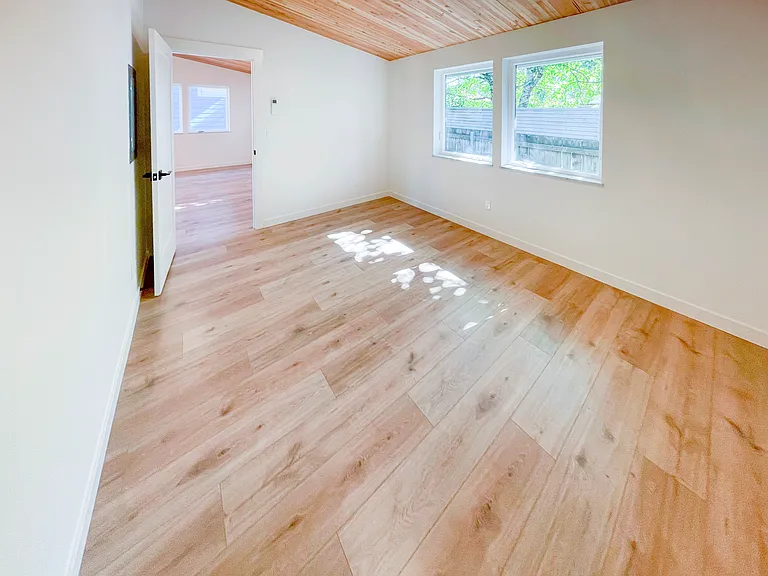 Back bedroom