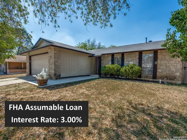 5615 Wood Climb St, San Antonio, TX 78233