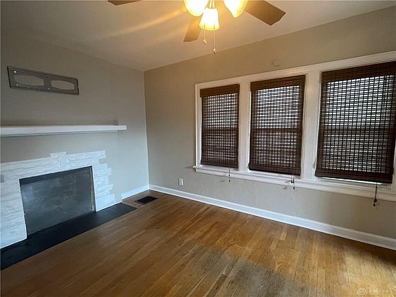 3rd image of 1817 Rosemont Blvd