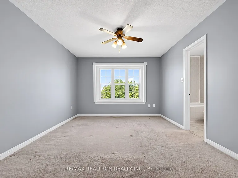 8 Toscana Dr — Photo 11