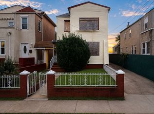 138-16 233rd St, Rosedale, NY 11422