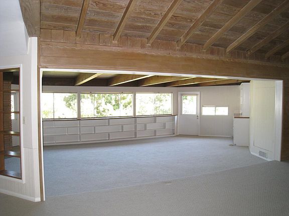 3rd image of 3982 Camino De La Cumbre