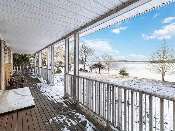 5th image of 1506 Sweetland Rd