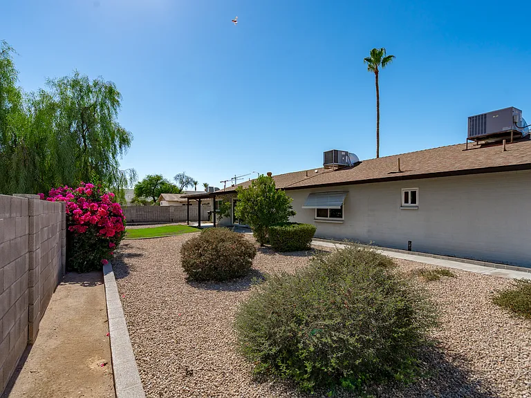 4909 E Corrine Dr — Photo 43