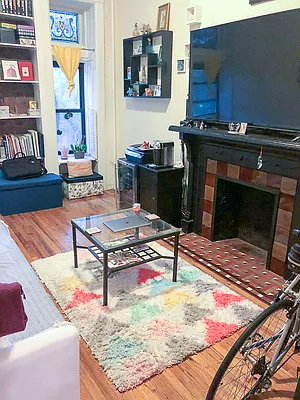 Rented by Francine Realty | media 10