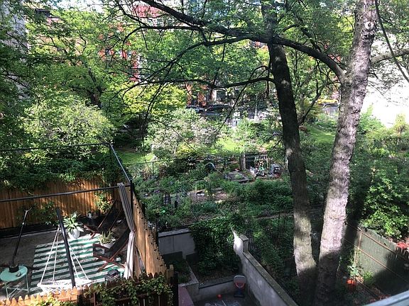 5th image of 453 W 47th St #4B
