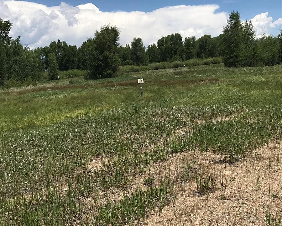 1st image of 571 Pioneer Dr