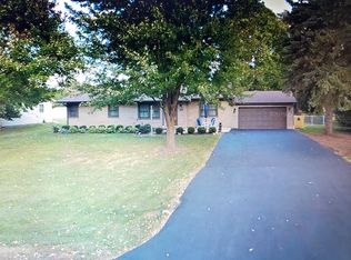 2285 Nan St, Aurora, IL 60502