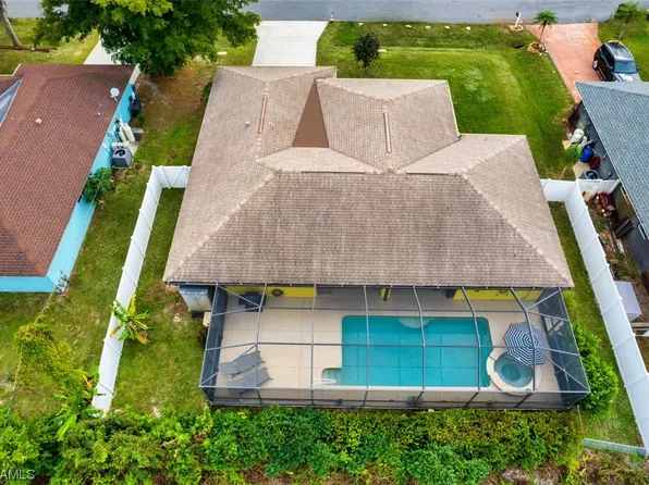 9243 Crocus Ct, Fort Myers, FL 33967