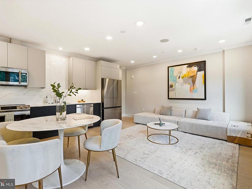 1st image of 2305 Nicholson SE #202