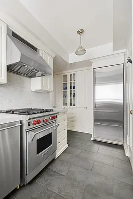 Sold by Stribling | media 22