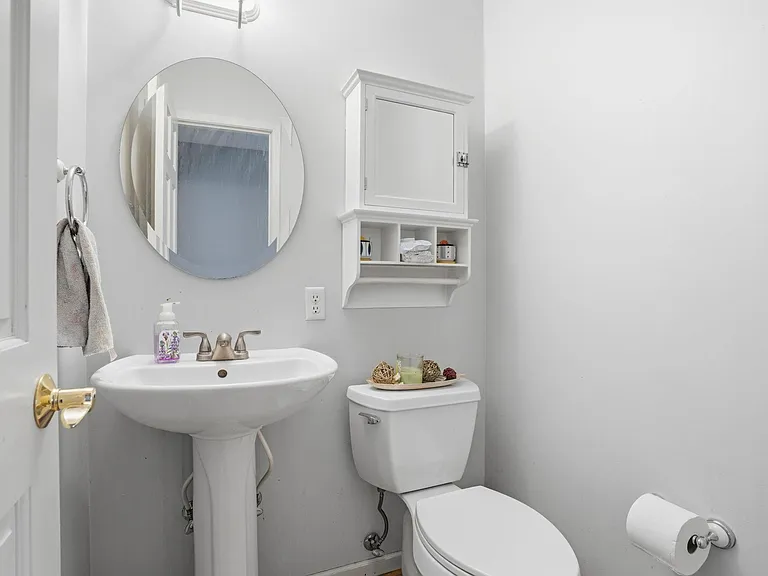 10427 Brown Farm Cir — Photo 29