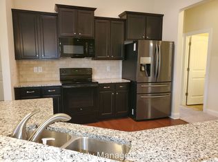 201 Lake Shore Dr, Benson, NC 27504