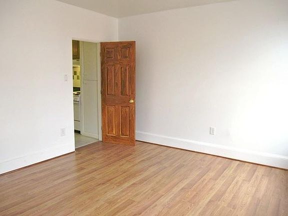 bedroom 1 (facing street)