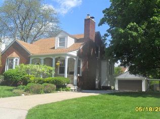 22449 Statler St, Saint Clair Shores, MI 48081