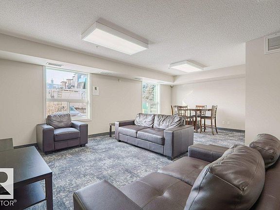 4th image of 400 Silver Berry Rd NW #401