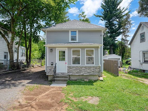 2nd image of 153 Hollis St