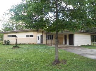 412 Wood Ln, Broken Bow, OK 74728