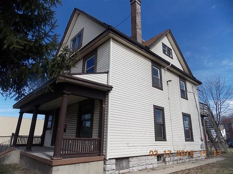 1st image of 220 Linden Ave