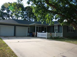 108 N Locust St, Bennett, IA 52721