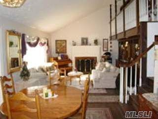 3rd image of 31 Hazelwood Dr