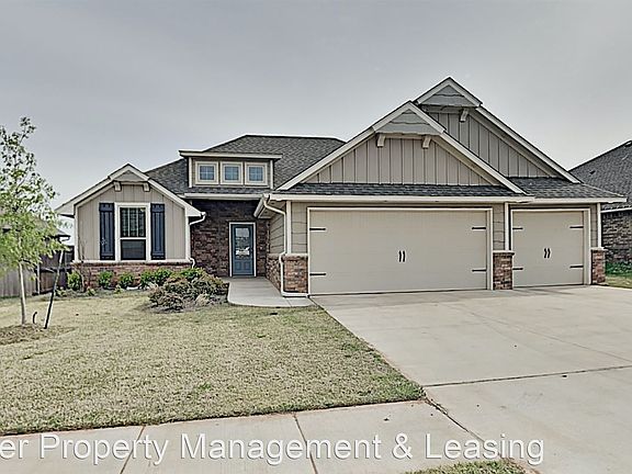2nd image of 18516 Scarborough Dr