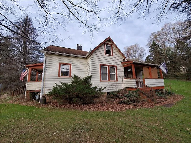 2561 Lah Rd photo 1