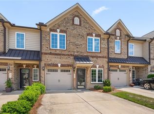 633 Stags Leap Ct, High Point, NC 27265