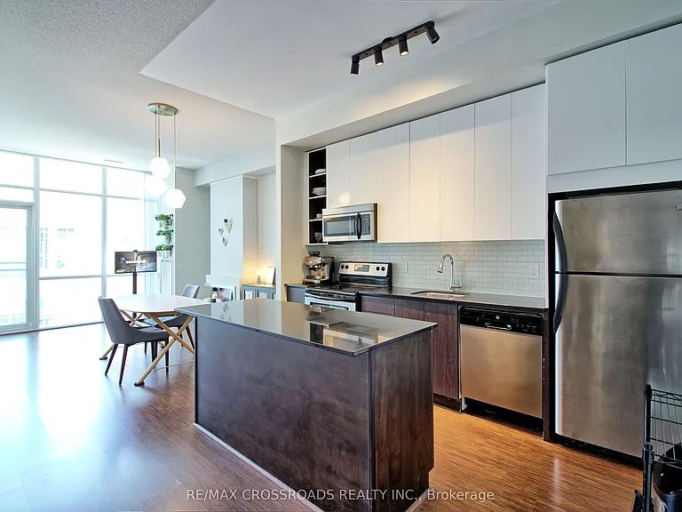 112 George St S #S805 — Photo 5
