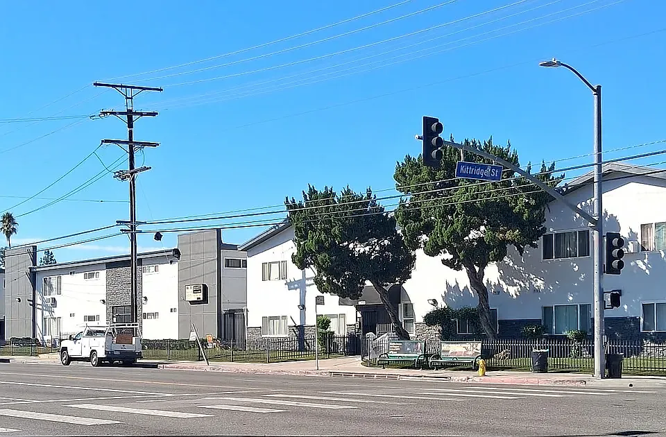 Warner Court Villas