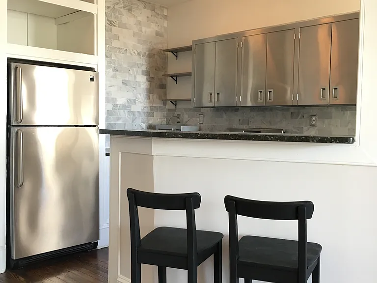 2022 Columbia Rd NW #511 — Photo 6