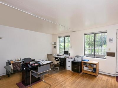 216 E 75th St, New York, NY, 10021