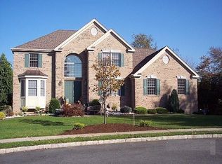 3 Ralph Dr, Fairfield, NJ 07004