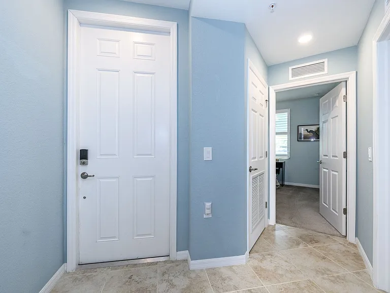 14061 Heritage Landing Blvd #411 — Photo 40