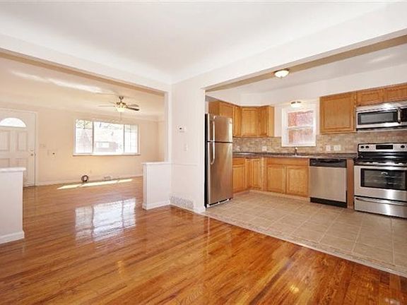 5th image of 6645 Charann Ln