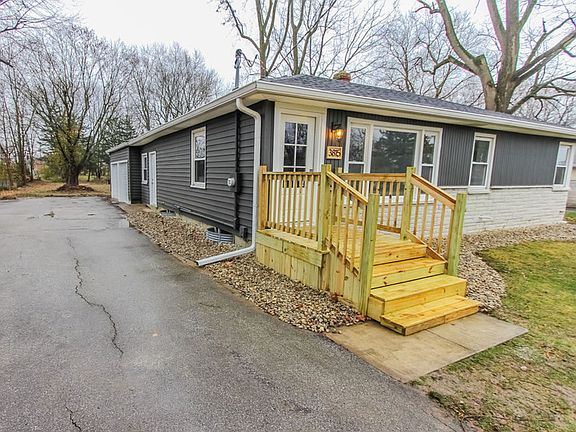 3rd image of 3815 Miller Dr