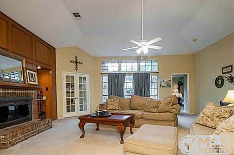 3rd image of 1417 Heidi Dr
