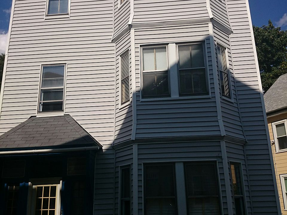 2nd image of 42 Prince St