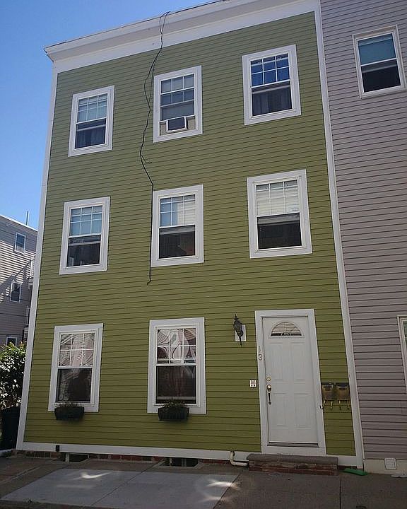 1st image of 13 Emmet St #2