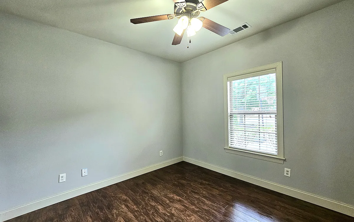 Building Photo - 2647 Mimms Ln
