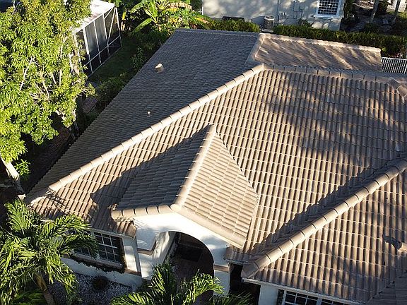 4th image of 5723 NW 46th Dr