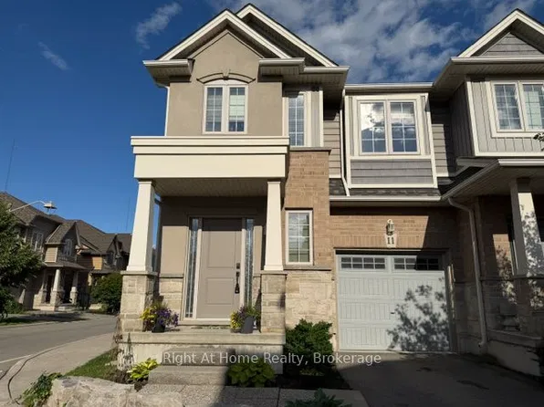 11 White Star Ln, Grimsby, ON L3M 0H4