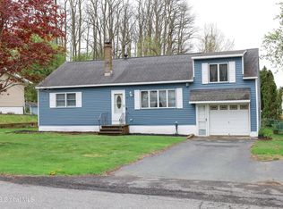 1 Melody Ln, Schenectady, NY 12309