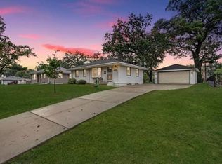 6736 Regent Ave N, Brooklyn Center, MN 55429